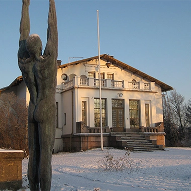 oitbackan kartanon paarakennus
